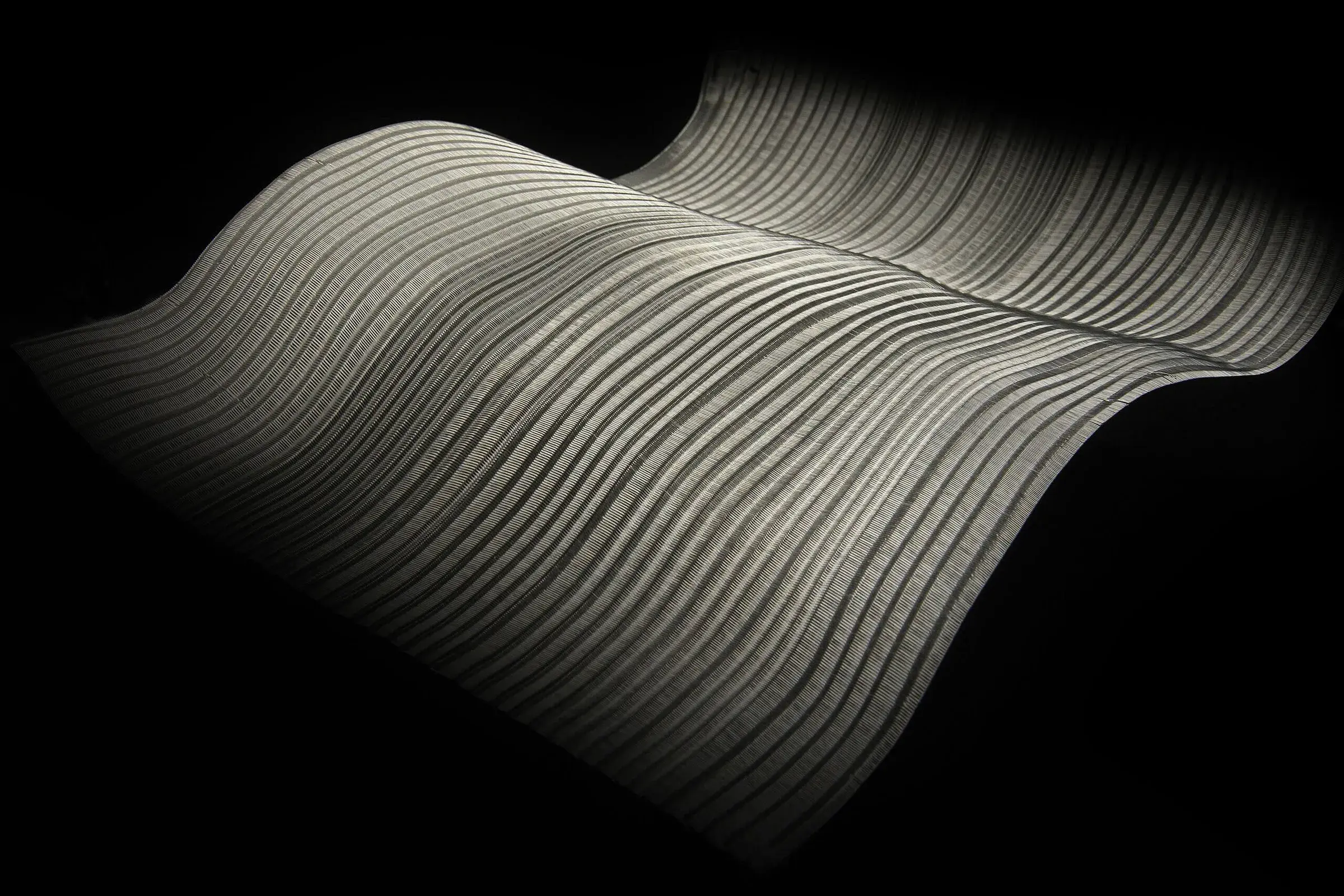 Aura (M.RSS.124.SS) - Woven Mesh detail