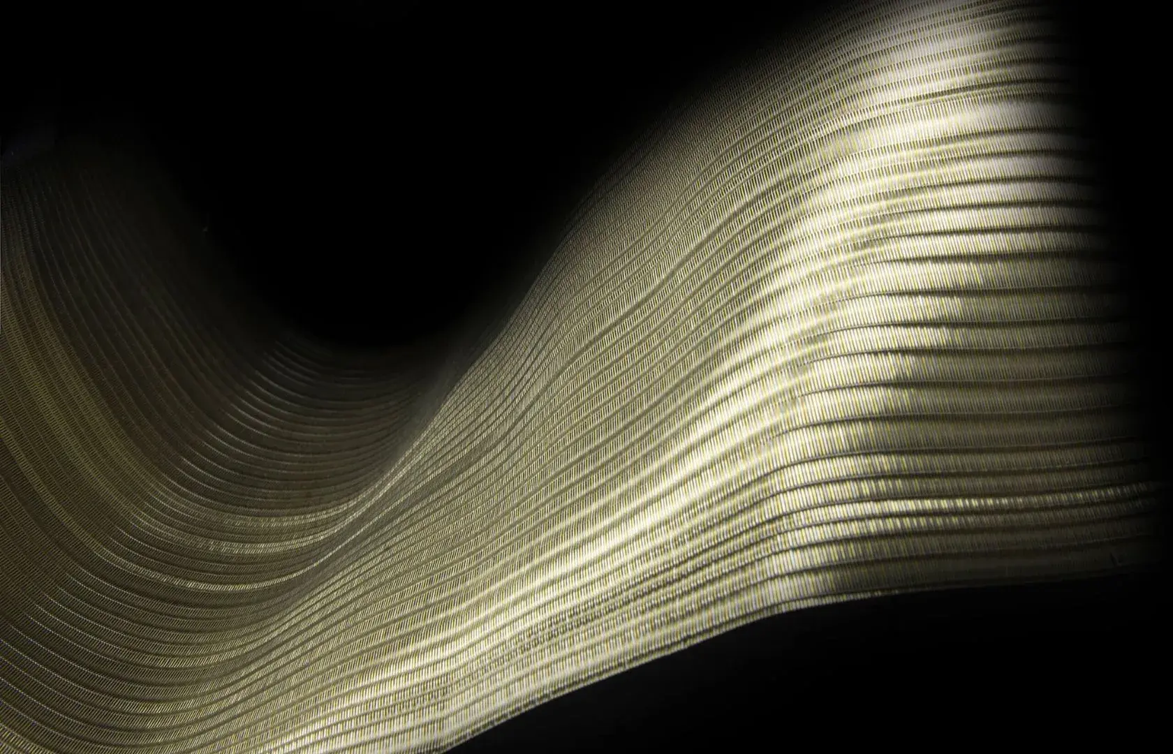 Aura Oro (M.RSS.124.SSB) - Woven Mesh detail