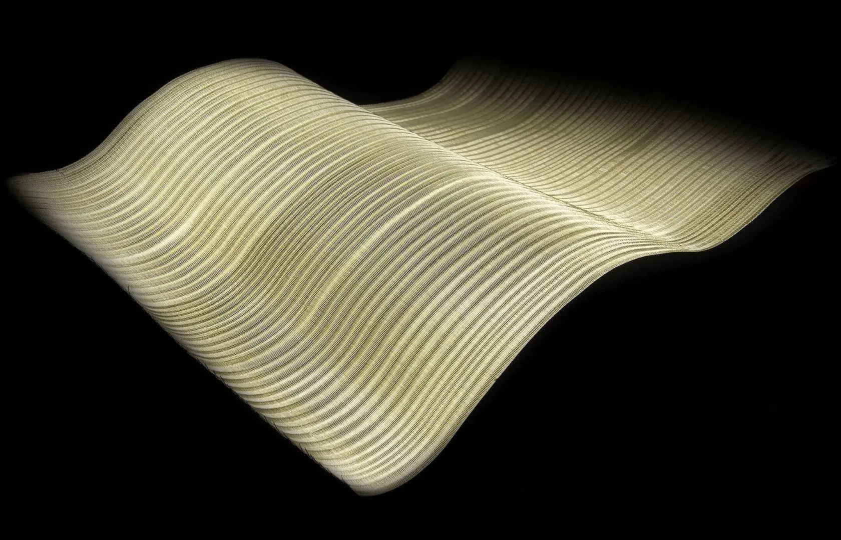 Aura Oro (M.RSS.124.SSB) - Woven Mesh detail
