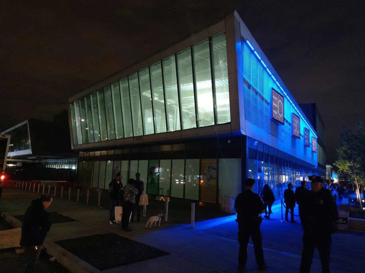 Empire Outlets - Expanded Metals installation (photo 3)