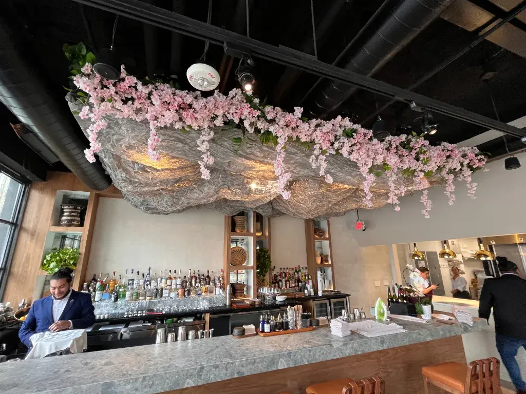 Mita Restaurant - Trama installation (photo 2)