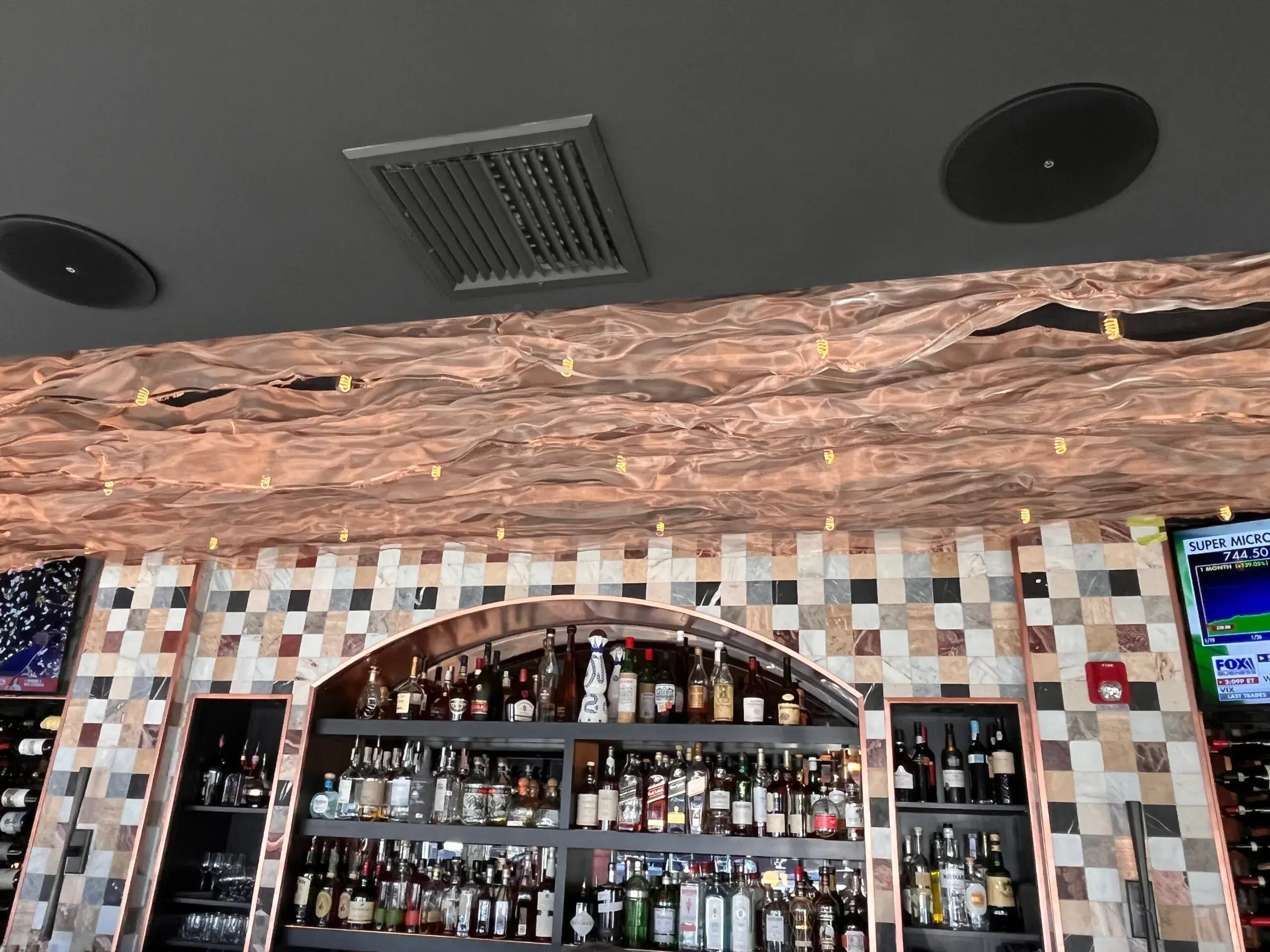 Restaurant Bricco - Fiammante Rame installation (photo 3)