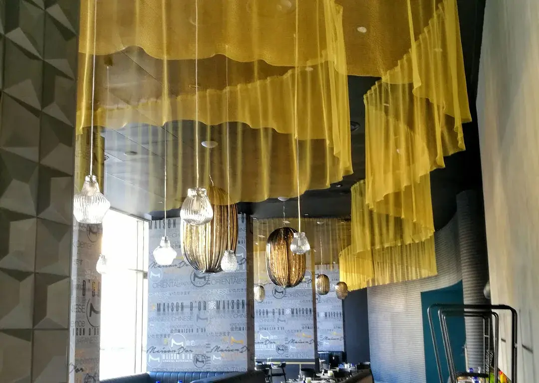 Ristorante Maison D’Or - Woven Mesh installation (photo 1)