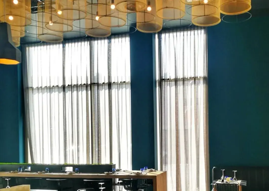 Ristorante Maison D’Or - Woven Mesh installation (photo 2)