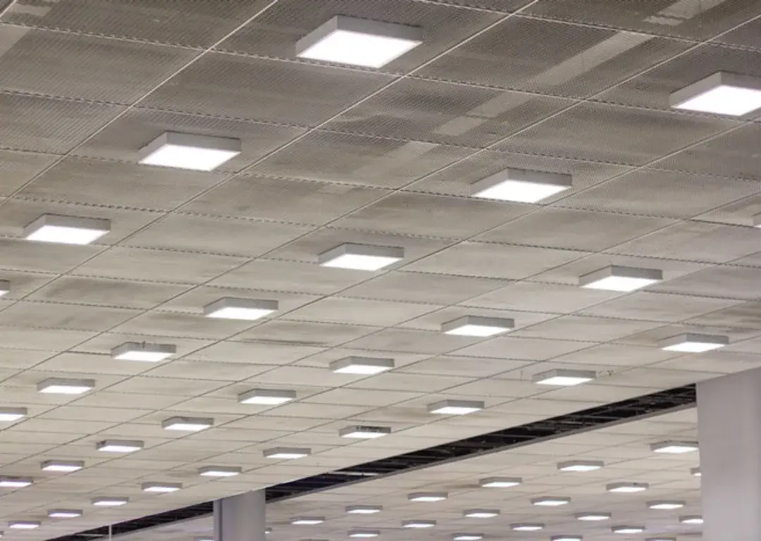 Spiral Mesh Ceilings - Spiral Mesh installation (photo 1)
