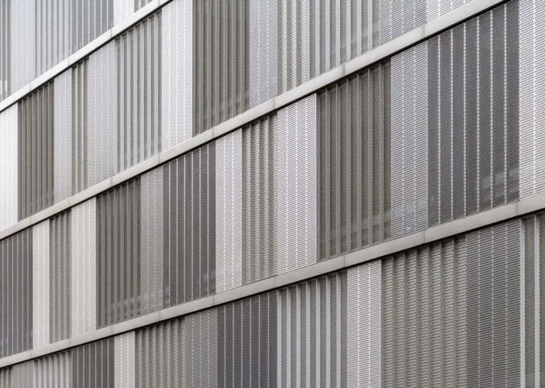 Spiral Mesh Facades - Spiral Mesh installation (photo 2)