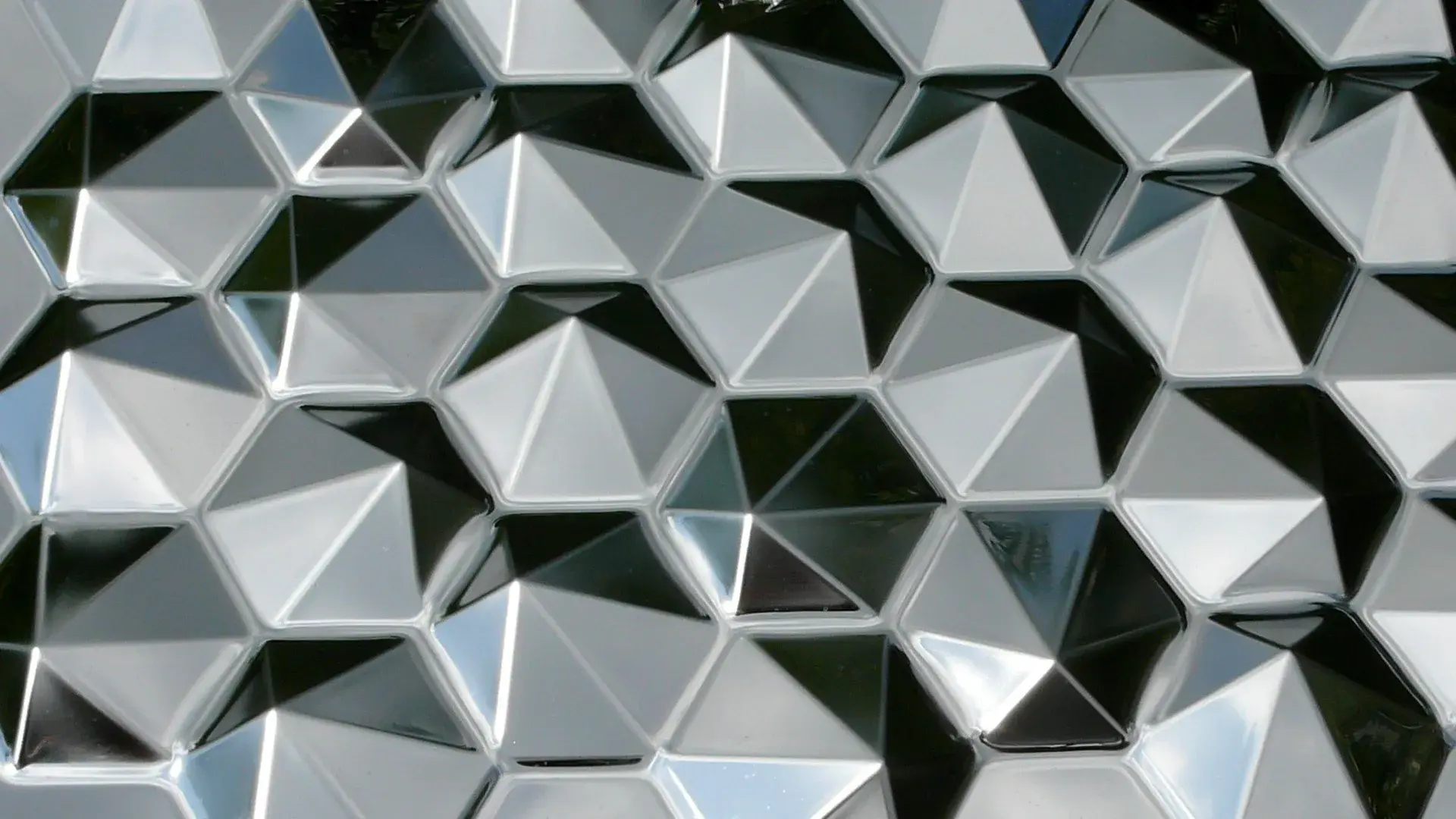 Tectonic (B.FTL.104) - Embossed Metals detail
